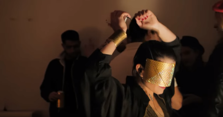 Tallisker dans son clip Blind