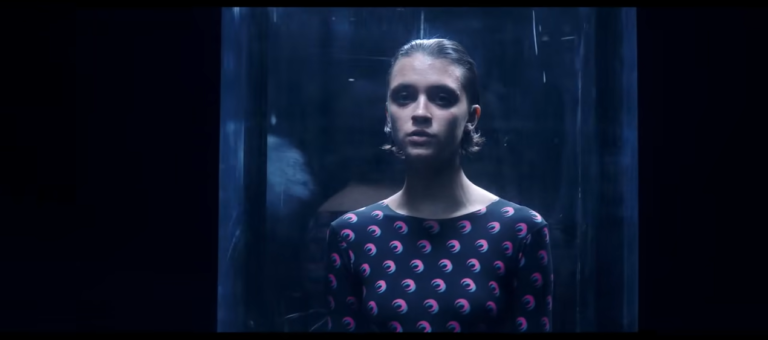 Pomme dans le clip d'Anxiété