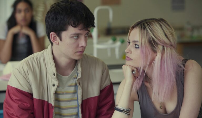 Otis et Maeve dans Sex Education