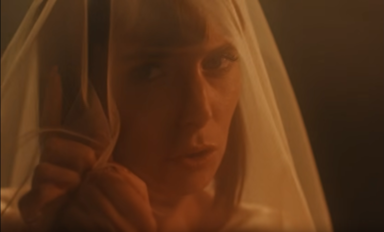 Marie-Flore et son superbe titre Sur la pente